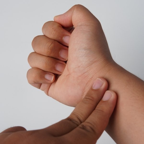 Tratamiento de Fibrocartílago Triangular en Santa Cruz